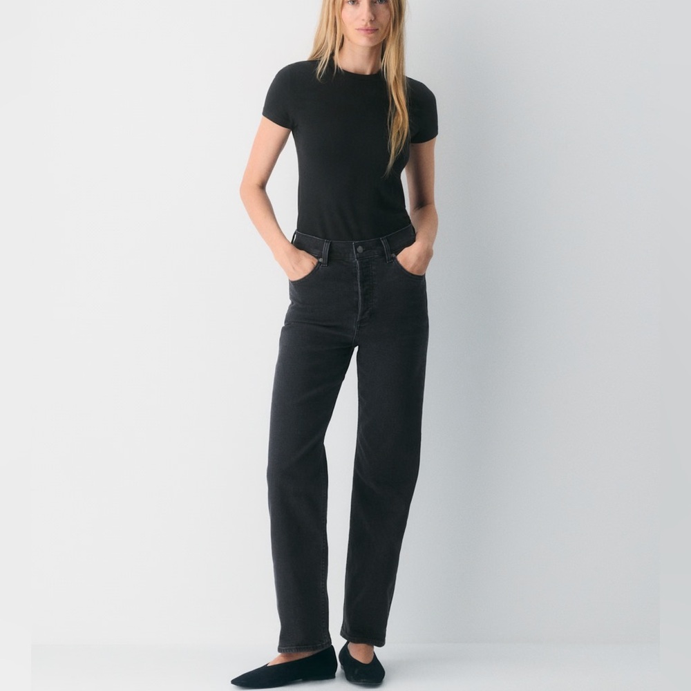 NWOT Denim Forum
The Arlo High Rise Straight